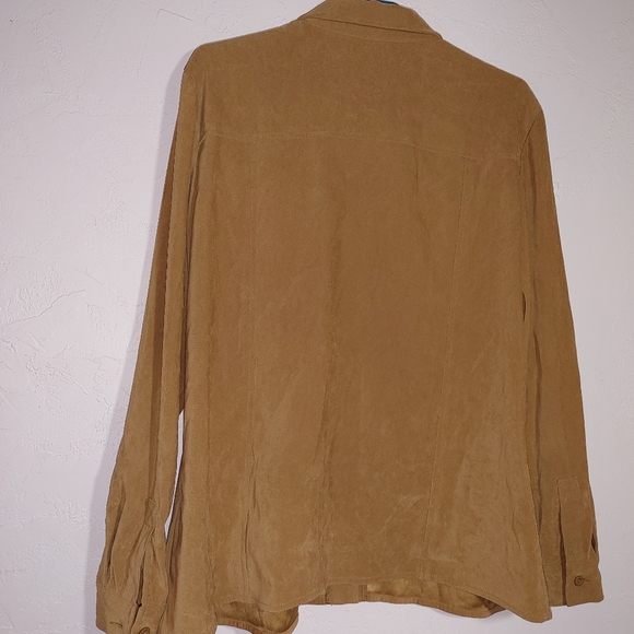 ITEM & CO NEW ladies shirt. - Picture 9 of 9